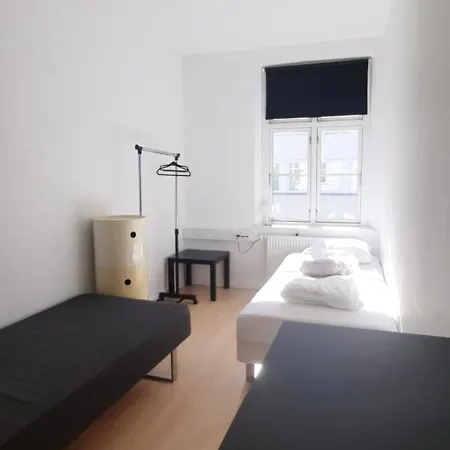 1- Bed Private In ホームステイ